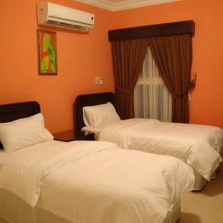 Villa Hotel Apartments Эль-Хубар Экстерьер фото