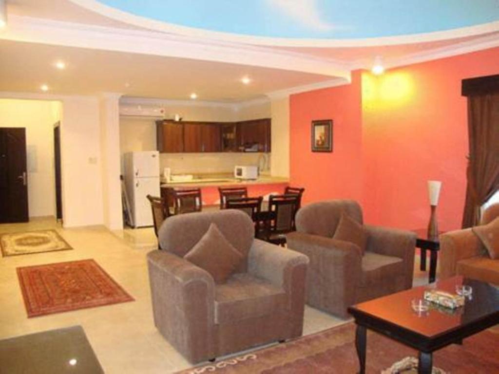 Villa Hotel Apartments Эль-Хубар Экстерьер фото