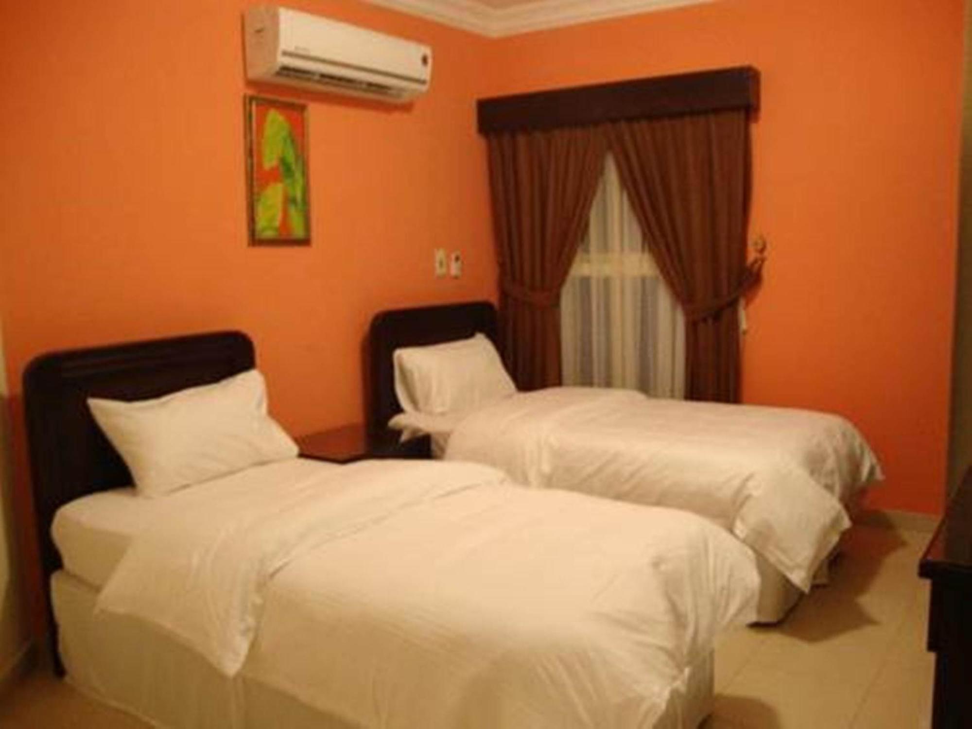 Villa Hotel Apartments Эль-Хубар Экстерьер фото