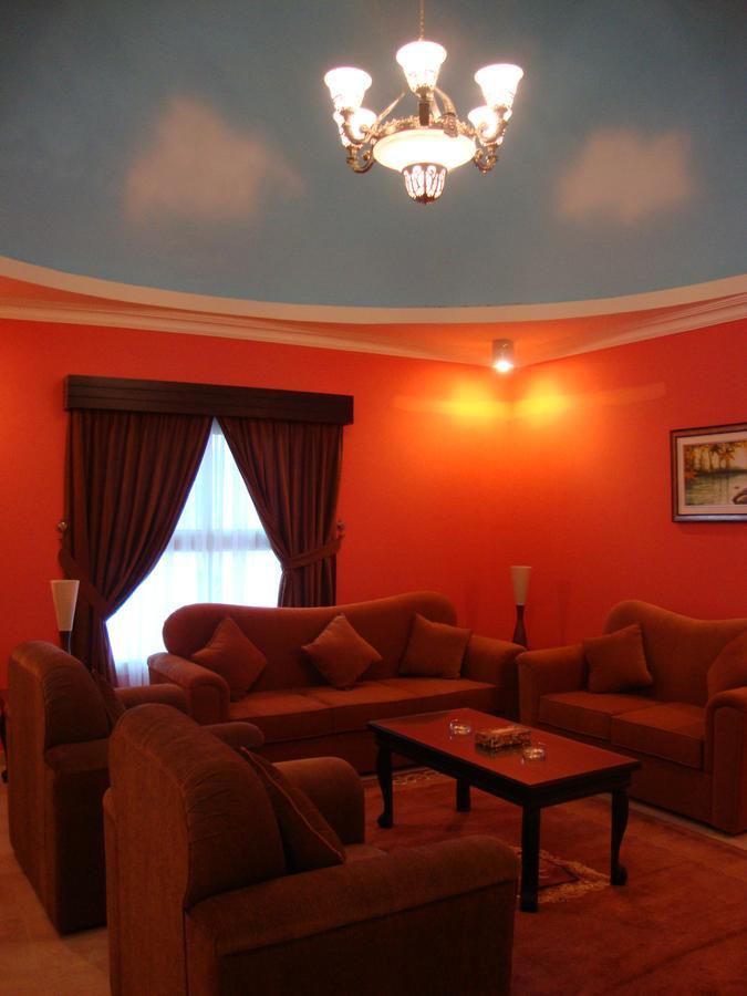 Villa Hotel Apartments Эль-Хубар Экстерьер фото
