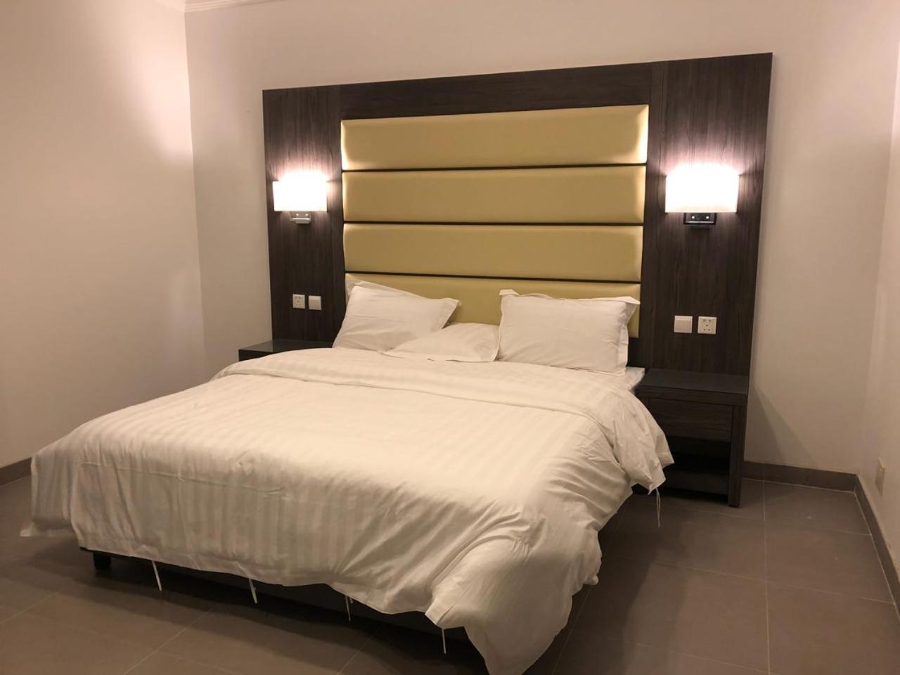 Villa Hotel Apartments Эль-Хубар Экстерьер фото