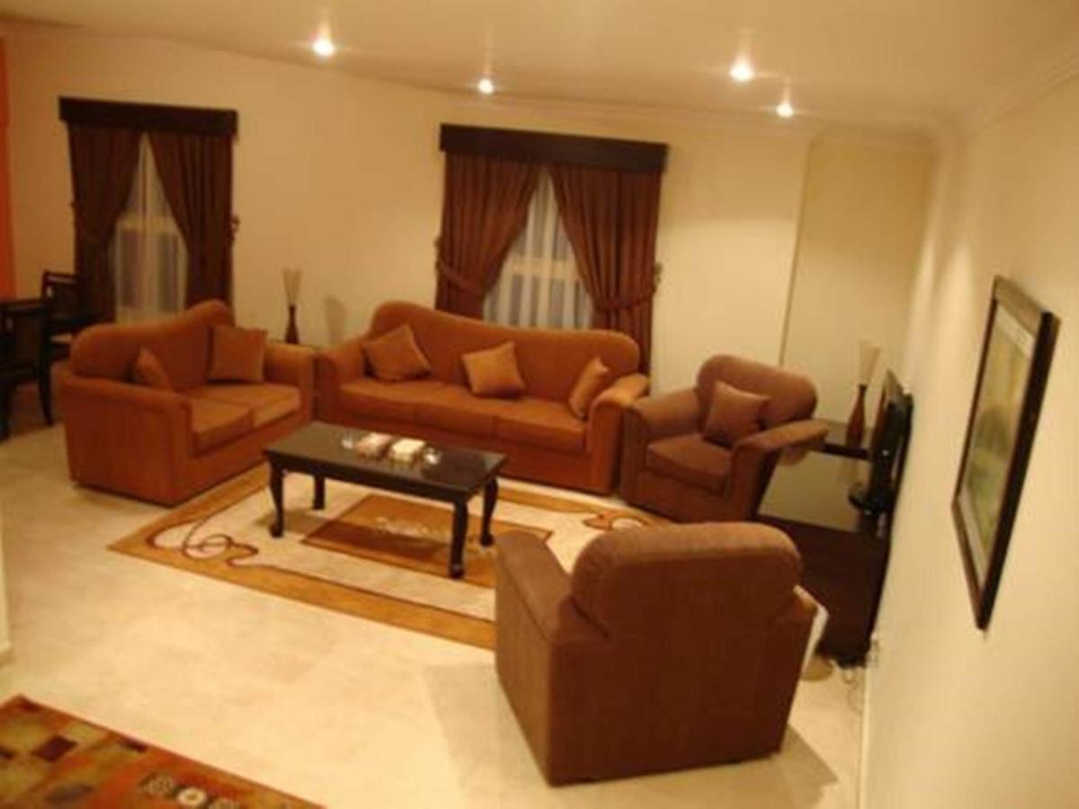 Villa Hotel Apartments Эль-Хубар Экстерьер фото